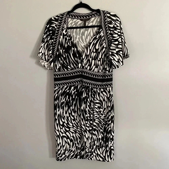 BCBG MaxAzria - Black and white dress - Sz Large - Picture 1 of 5